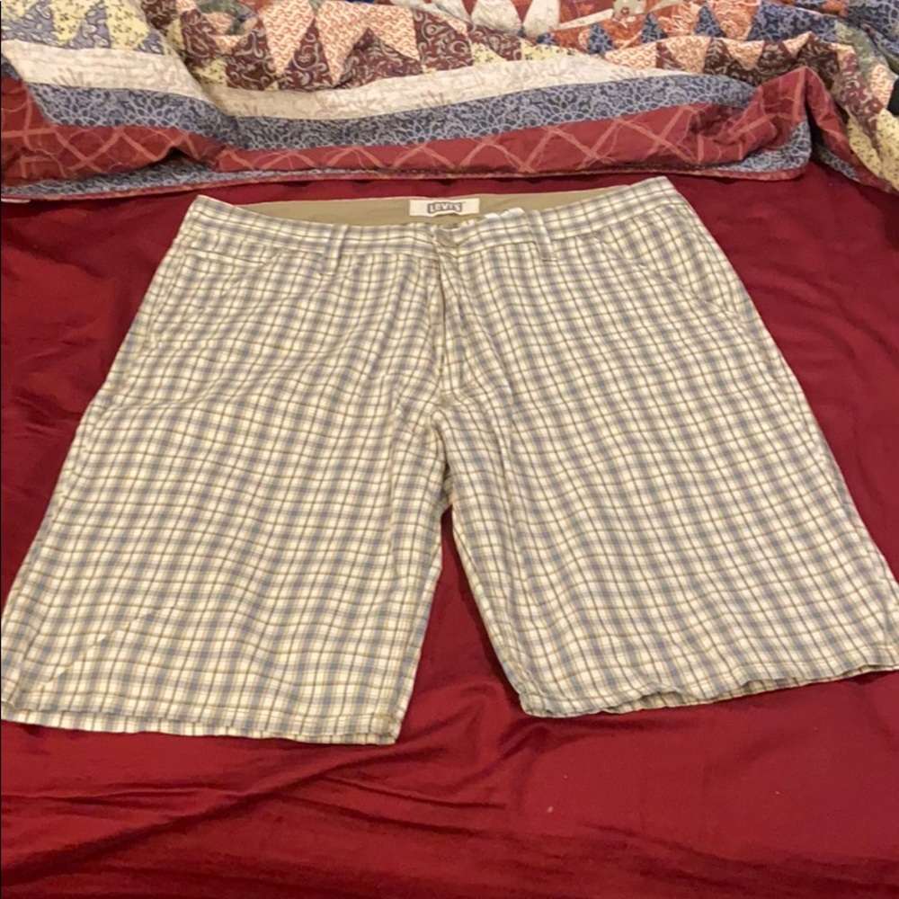 Levi’s shorts